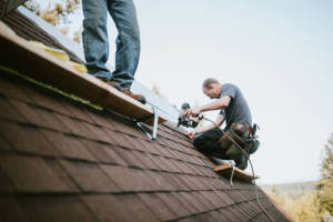 Local Roofers in Ralph M Parsons Co, CA